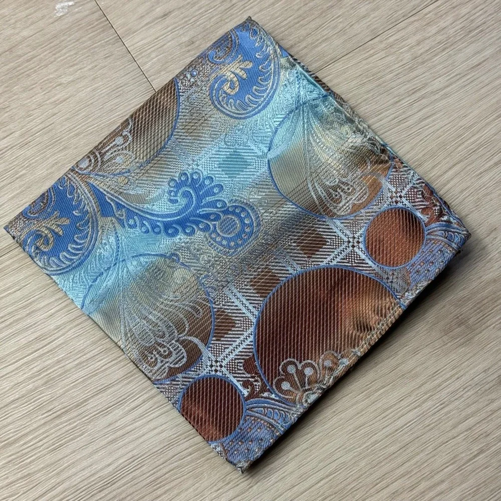 Stacy Adams Mens Bow Tie Pocket Square‎ Matching Set Blue Brown Paisley